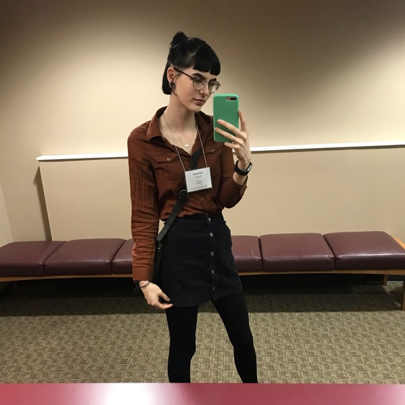 Meet your Posher, Delaney - Picture 4 of 5